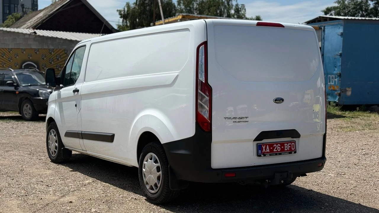 Photo 7 - Ford transit custom