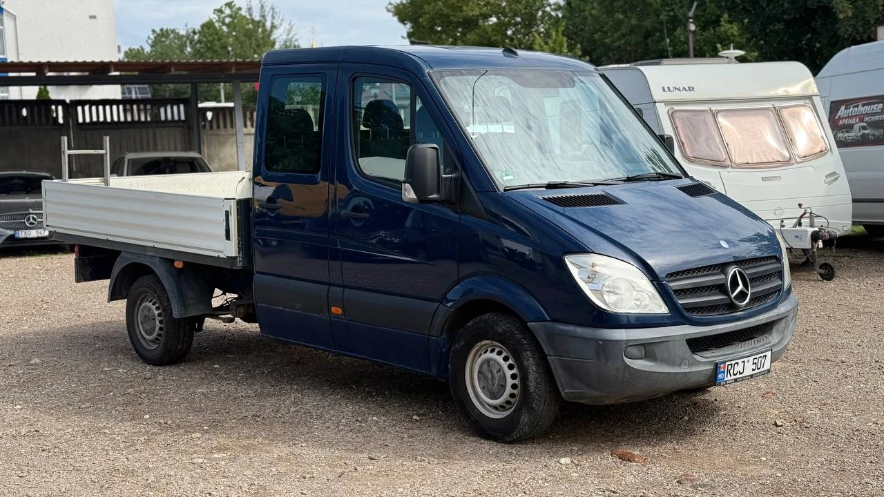 Photo 6 - Mercedes-Benz Sprinter