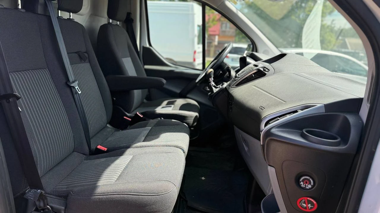 Photo 3 - Ford transit custom