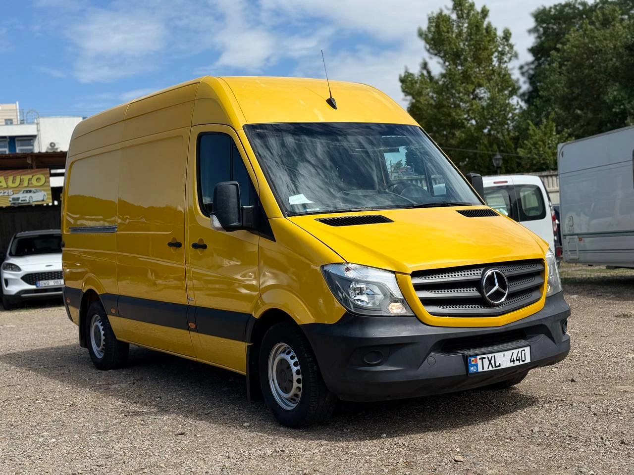 Photo 4 - Mercedes-Benz Sprinter