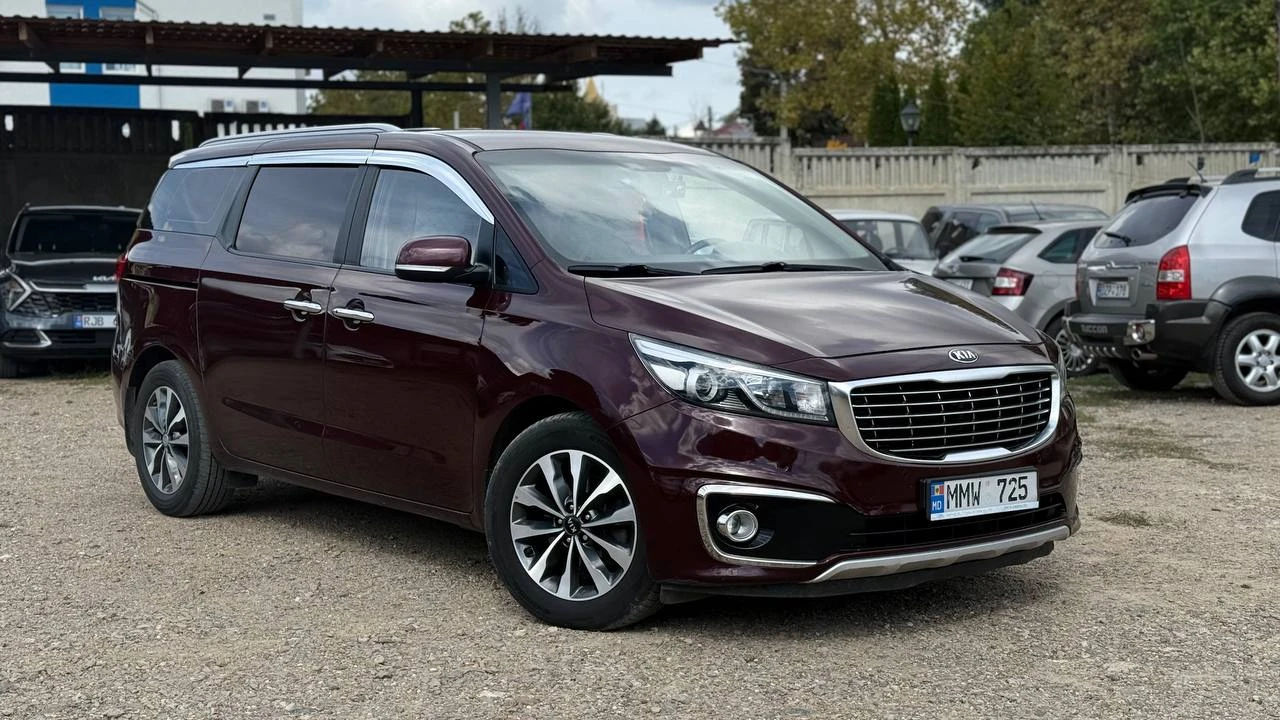 KIA Carnival
