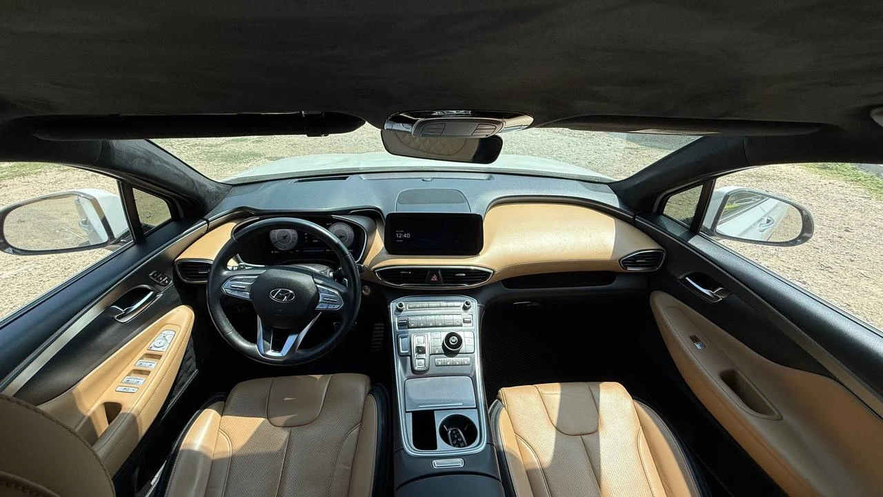 Photo 10 - Hyundai Santa Fe