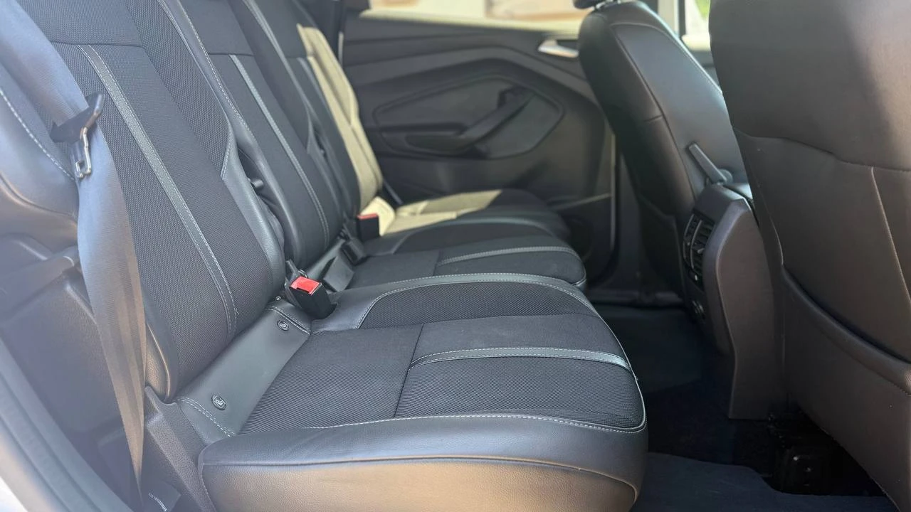 Photo 5 - Ford C MAX