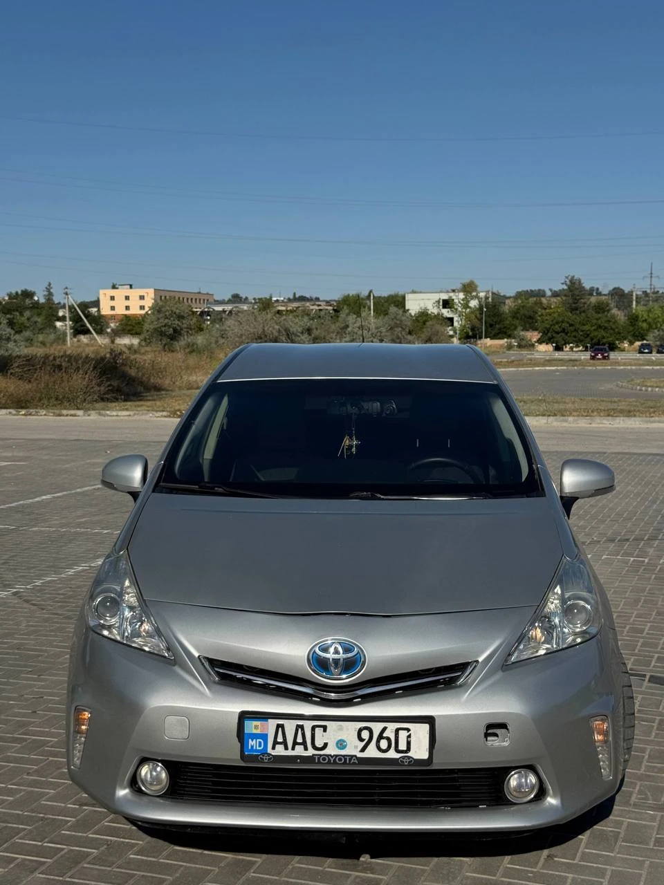 Photo 4 - Toyota Prius