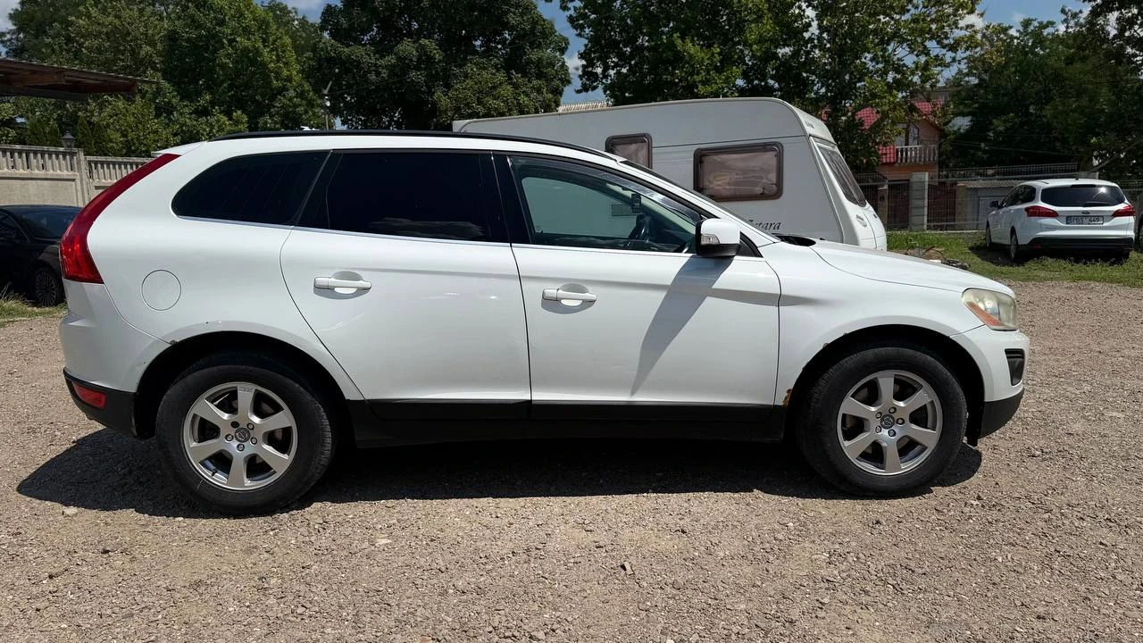 Photo 9 - Volvo XC60