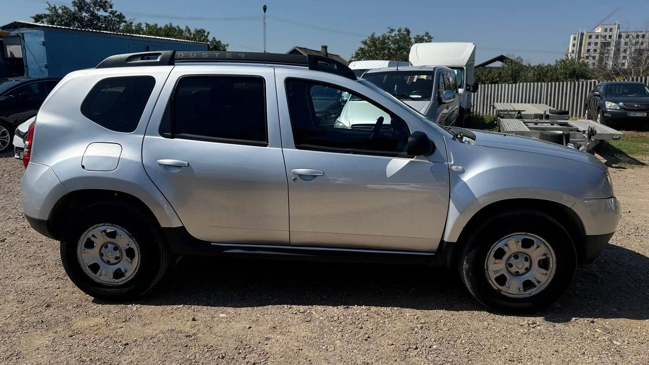 Photo 4 - Dacia Duster