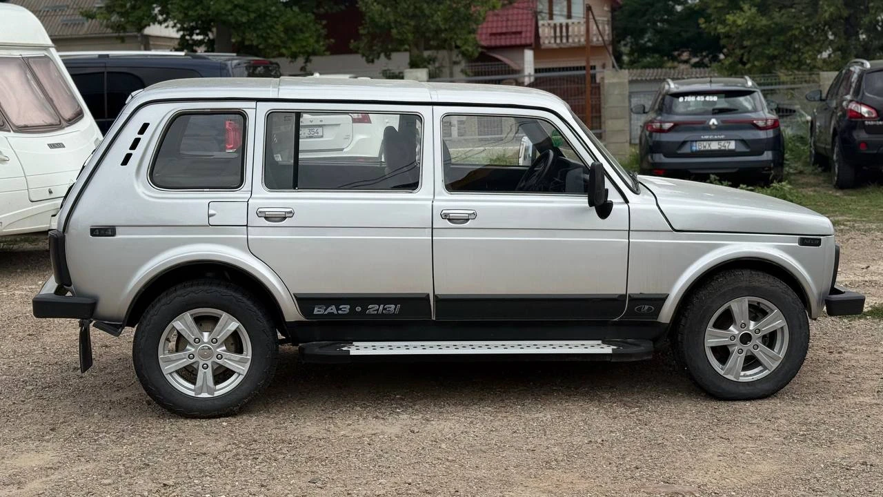 Photo 8 - Lada Niva