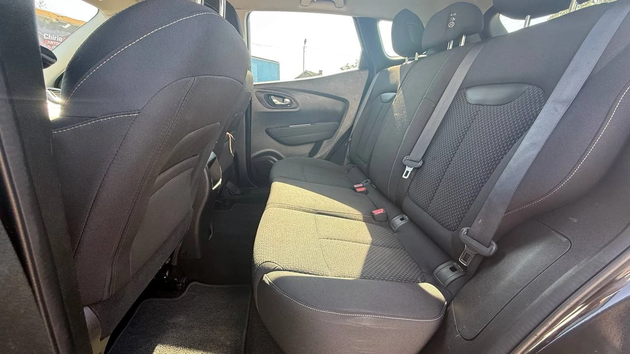 Photo 8 - Dacia Duster