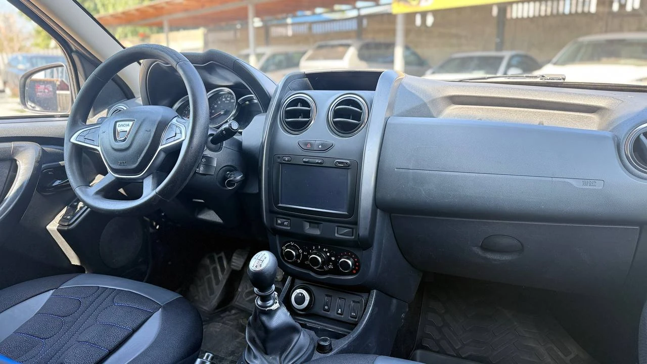 Photo 6 - Dacia Duster