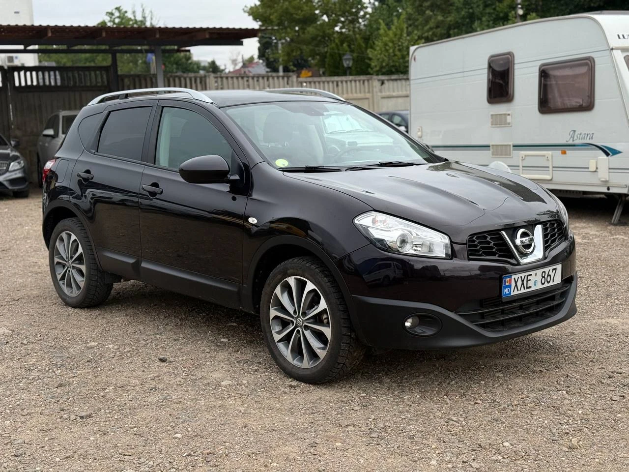 Photo 2 - Nissan Qashqai